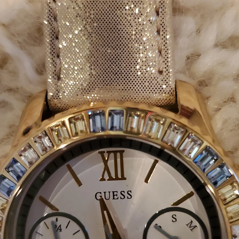 Guess Watch - Picture 7 of 7